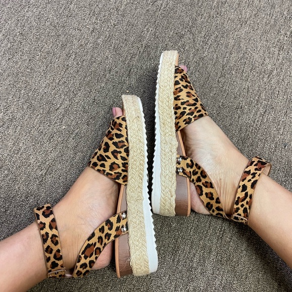 Leopard print Buckle Strap Espadrille sandals - Picture 9 of 11